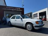 Mercedes-Benz E 230 - Mercedes-Benz E 230 aus 1992
