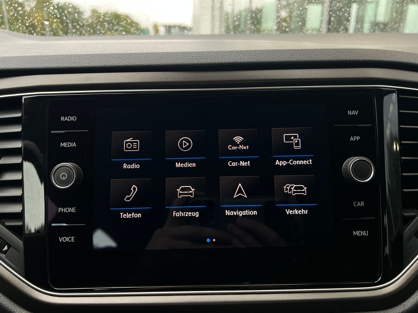 Fahrzeugabbildung Volkswagen T-Roc Style 1.5 TSI ACT DSG *AHK, ACC, Kamera*