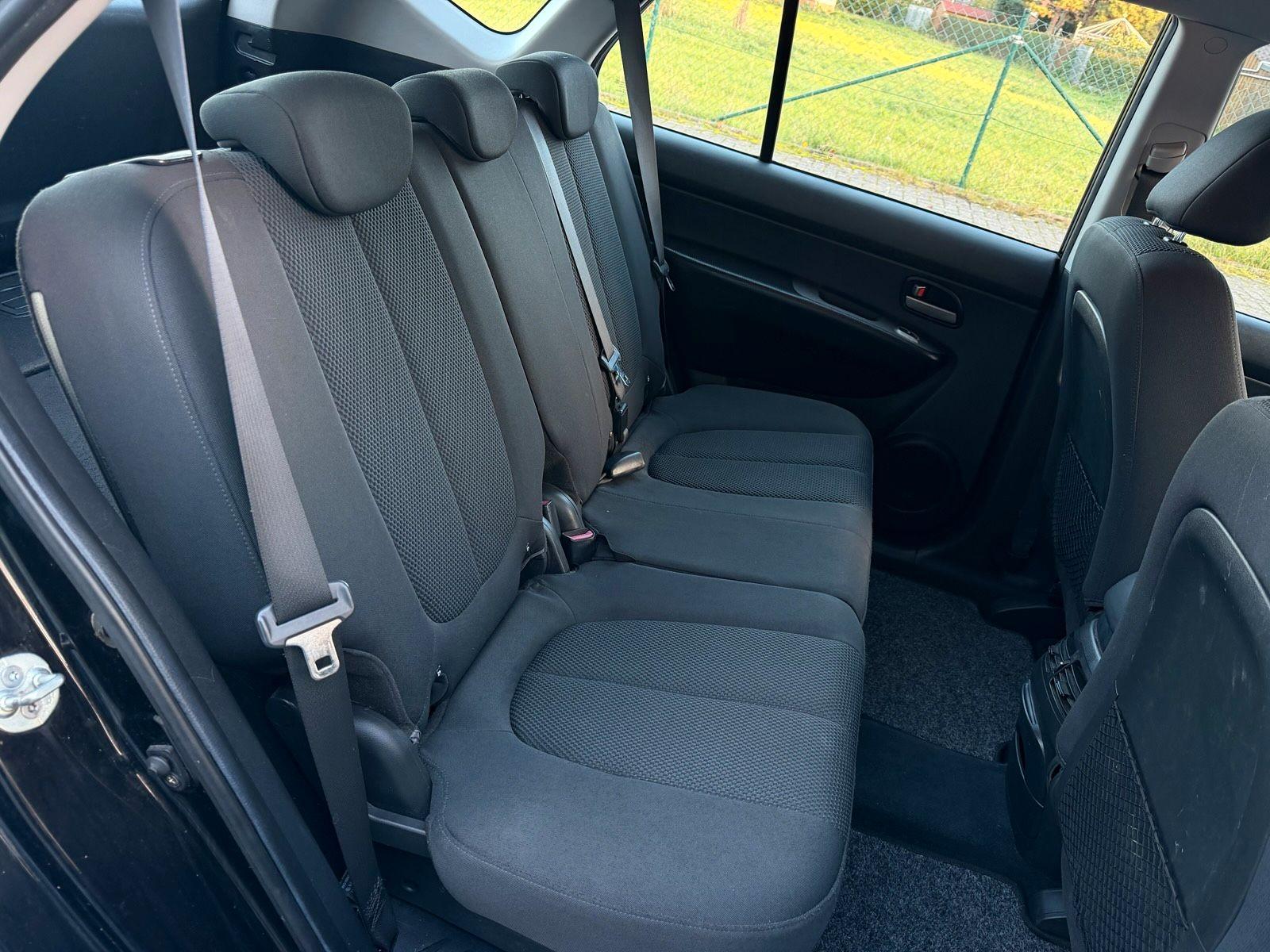 Kia Carens 2008 — photo 9