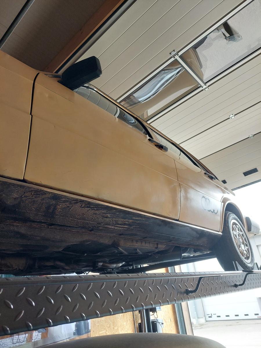 Audi 80