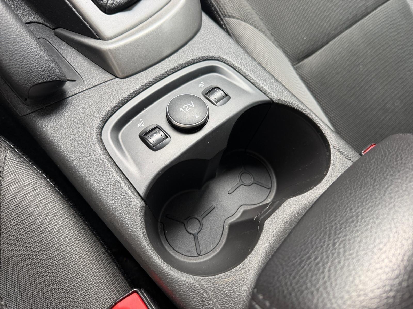 Ford Focus 2014 — photo 20