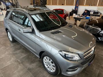 Mercedes-Benz GLE 350 d 4Matic*2.. Hand*AMG-Line*LED*AHK*Klima