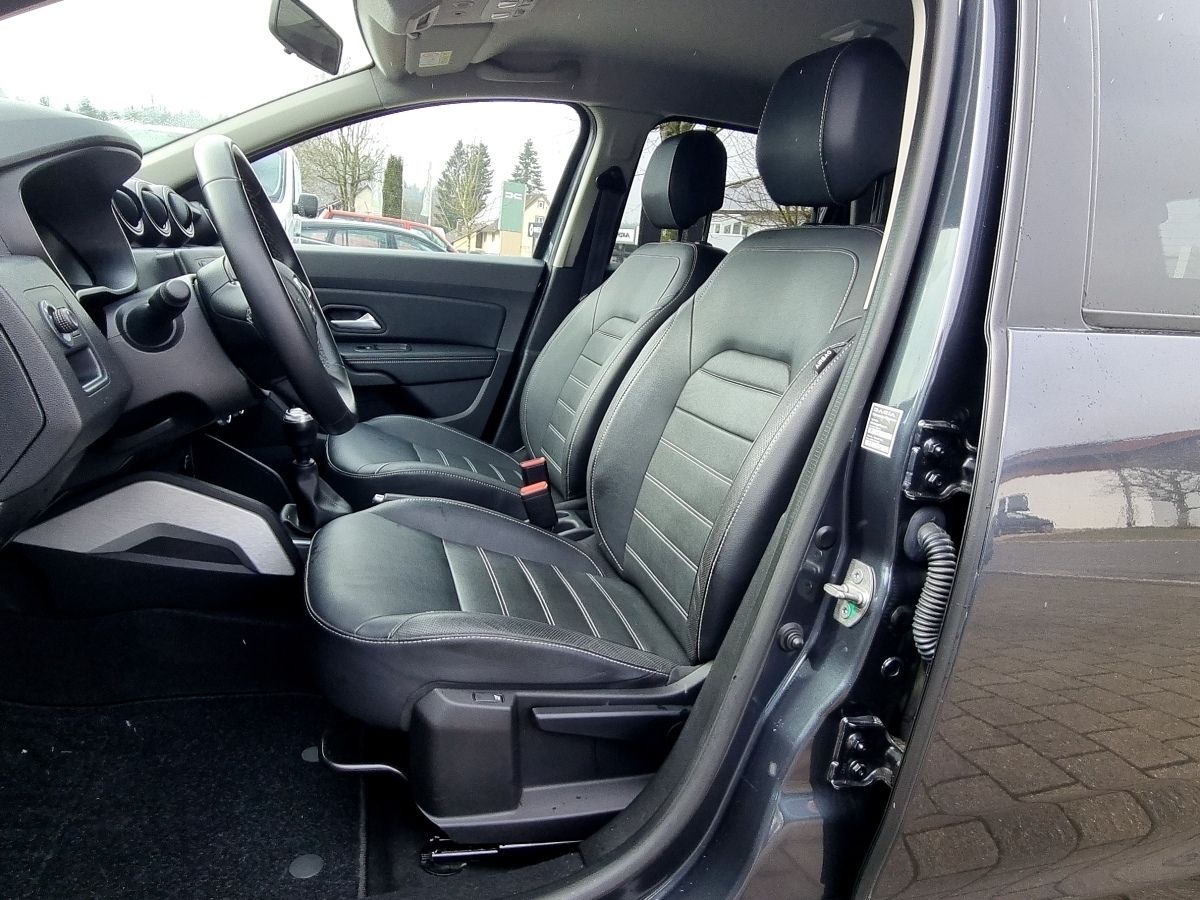 Fahrzeugabbildung Dacia Duster Prestige TCe 150