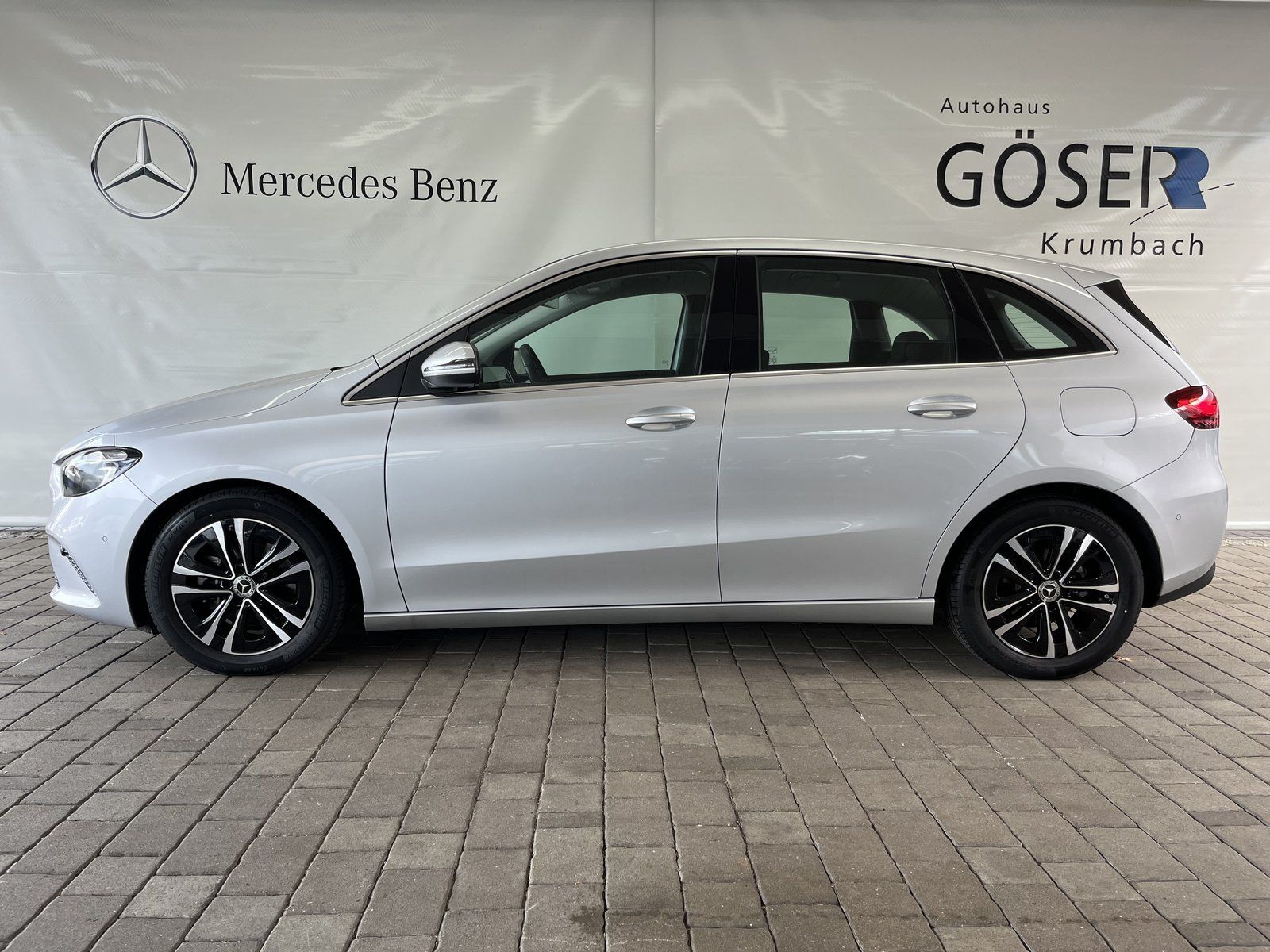 MERCEDES-BENZ B 180 Progressive*LED*Navi*Kamera*Lenkradheizung