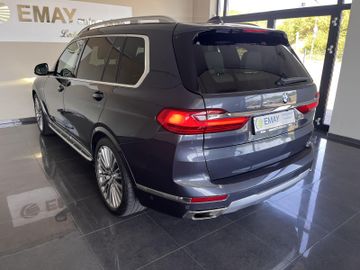 BMW X7 - 8