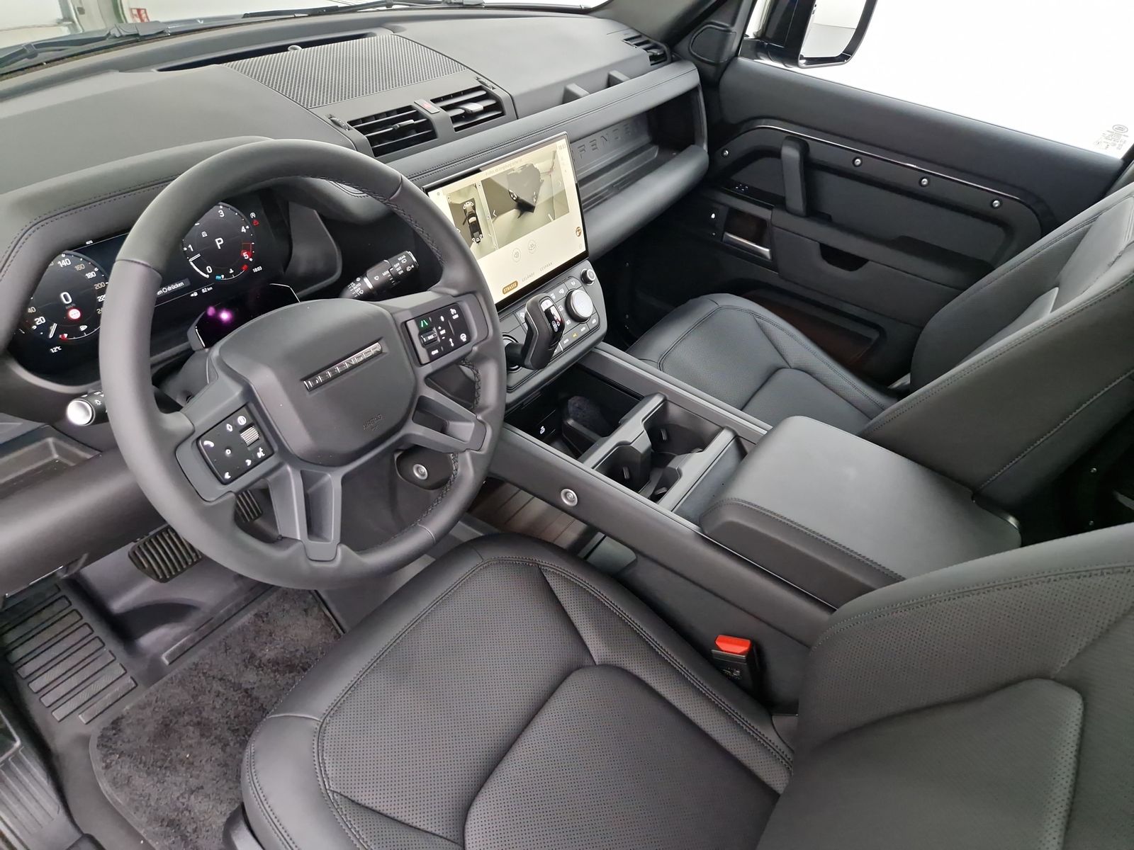LAND ROVER Defender D250 X-Dynamic SE AHK Pano – Bild 33