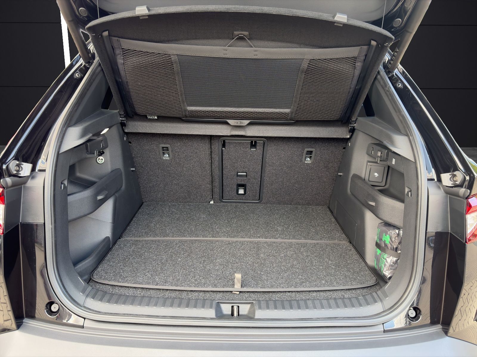 Fahrzeugabbildung SKODA Elroq Sportline 60 MATRIX AHK ACC
