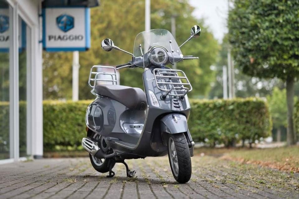 Vespa Primavera 125 Touring **Top Zustand** Euro 5