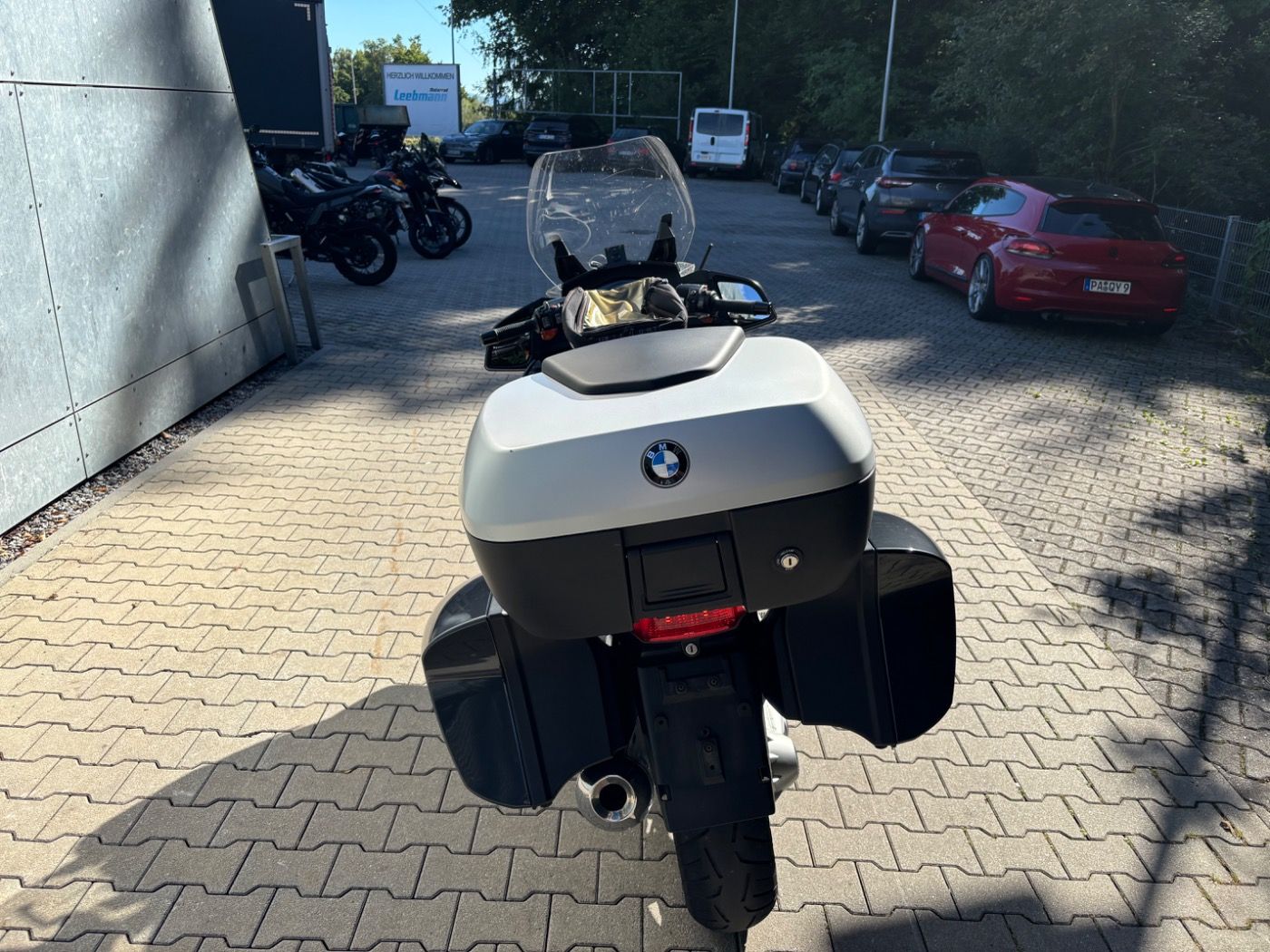Fahrzeugabbildung BMW R 1200 RT mit Topcase