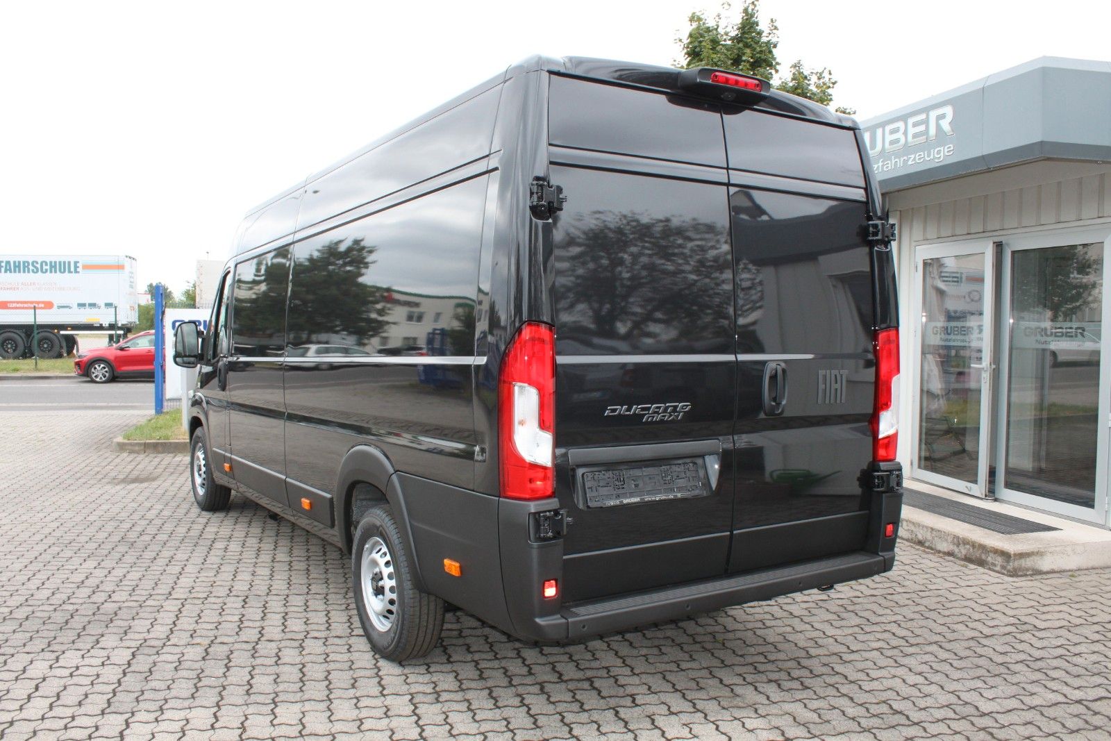Fahrzeugabbildung Fiat Ducato KaWa Maxi  L4H2 180PS Full LED