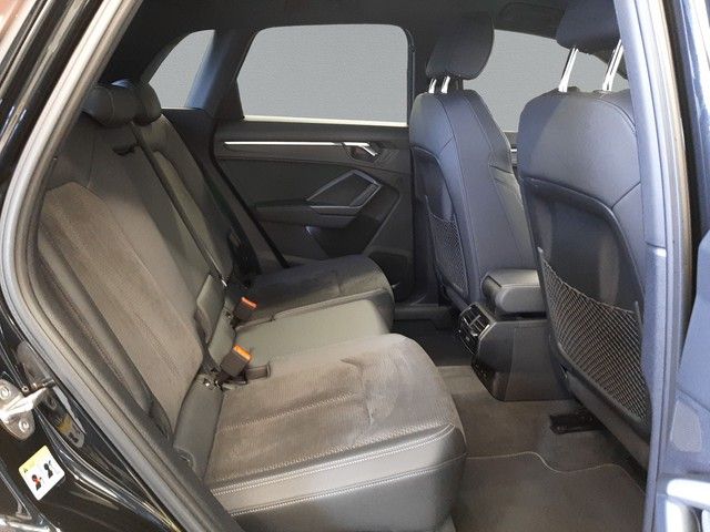 Fahrzeugabbildung Audi Q3 S line 35TFSI AHK Navi Kamera eleHeck 19"
