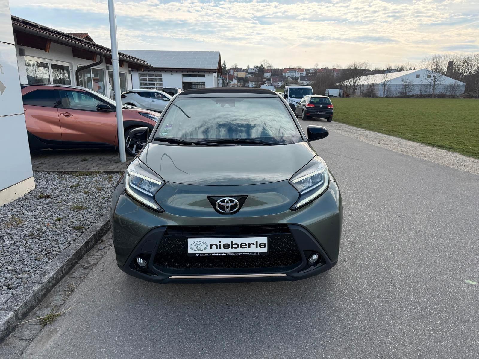 Toyota Aygo X Air Style *Faltdach,8-fach,LED,Navi*