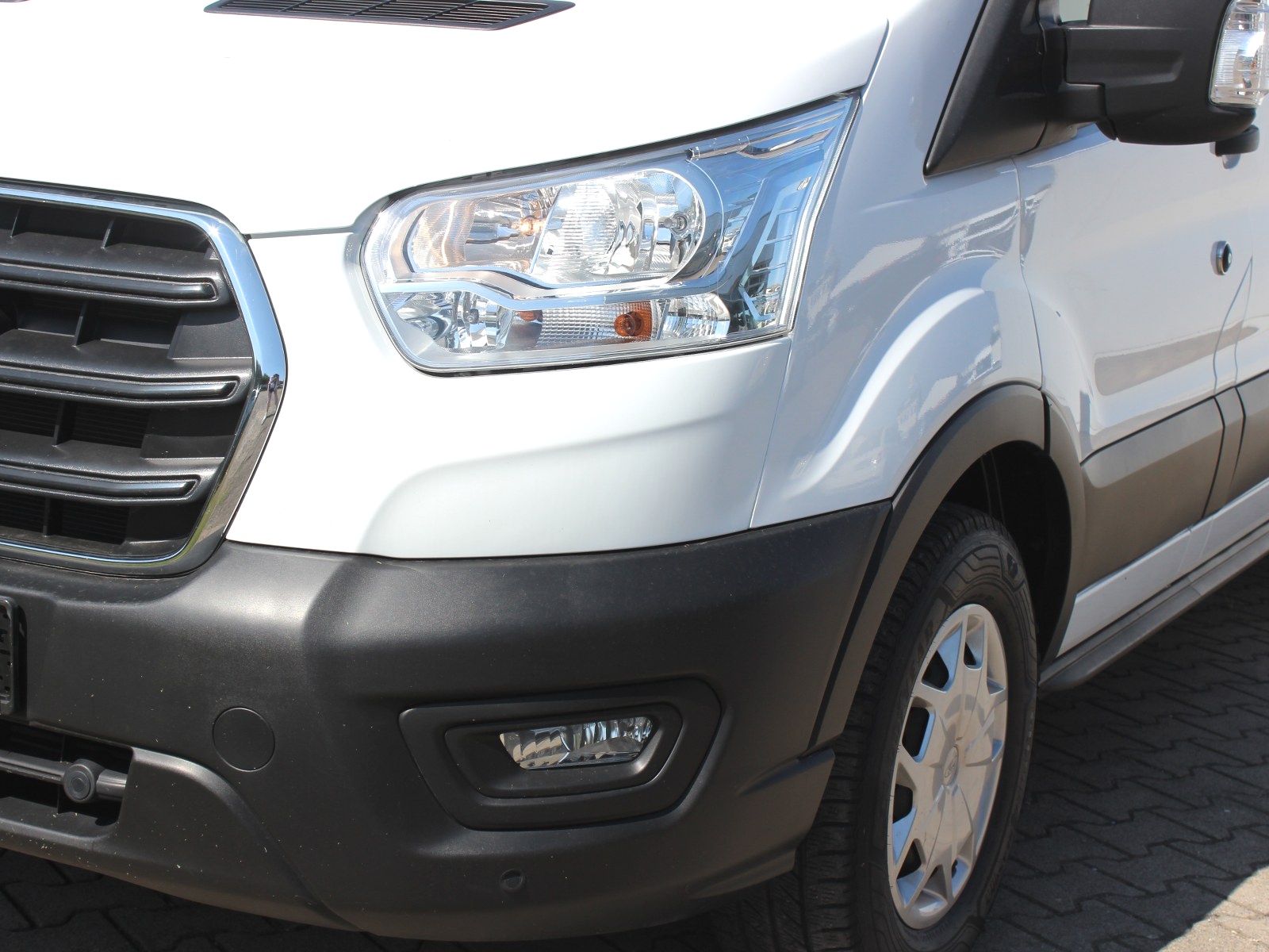 Fahrzeugabbildung Ford Transit 350 L3 Trend 2,0 TDCi DPF