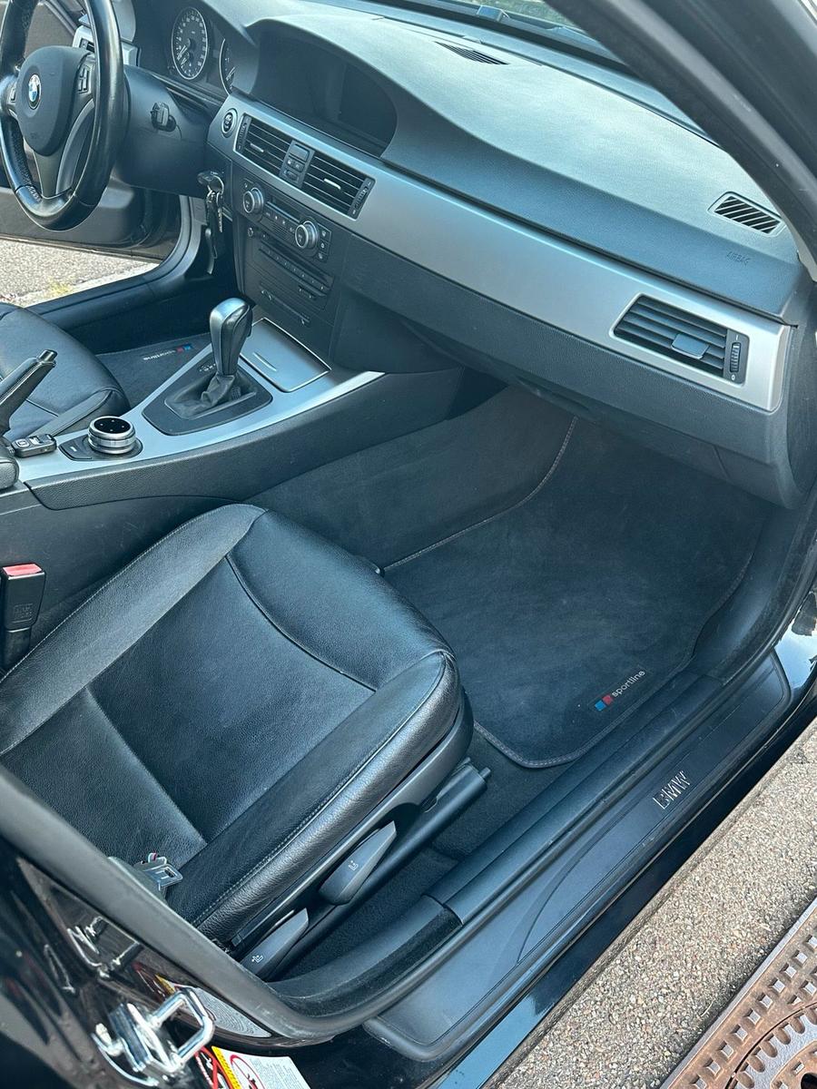 BMW 318 2007 — photo 13