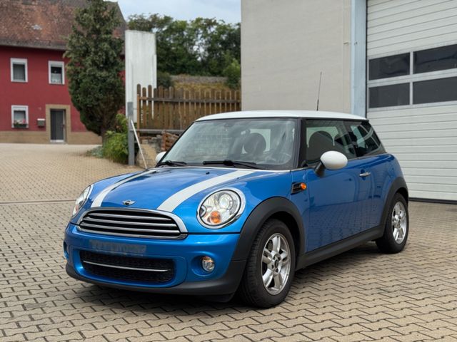 MINI COOPER-D Xenon Tempomat Sitzheizung