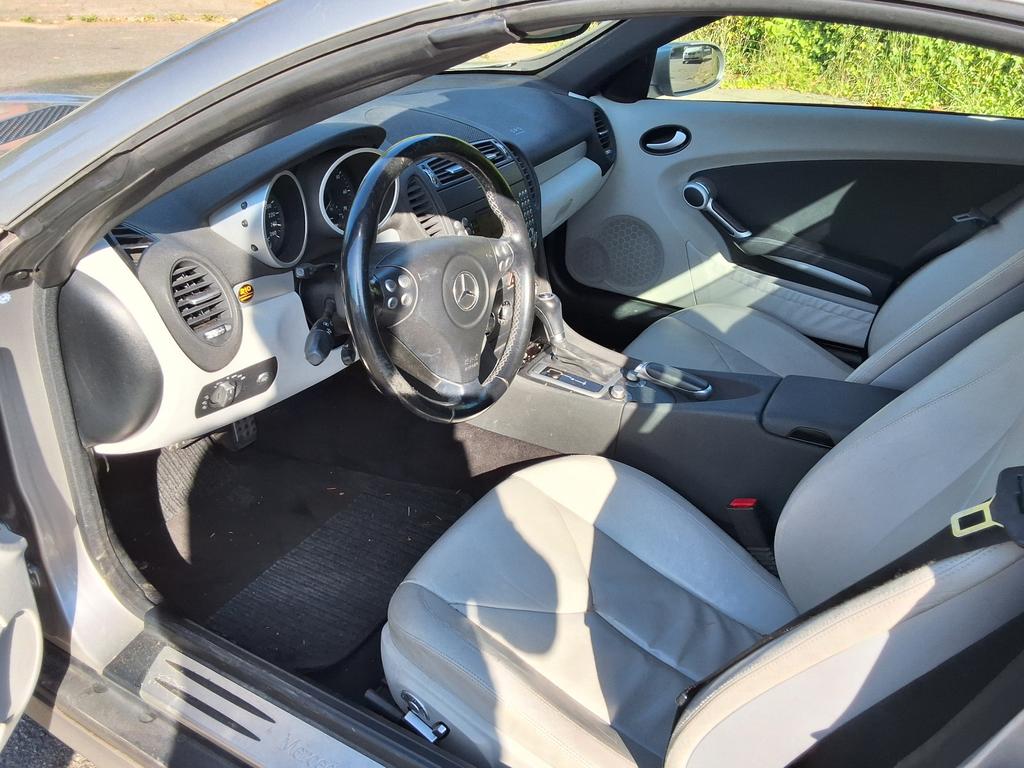 Mercedes-Benz SLK 350
