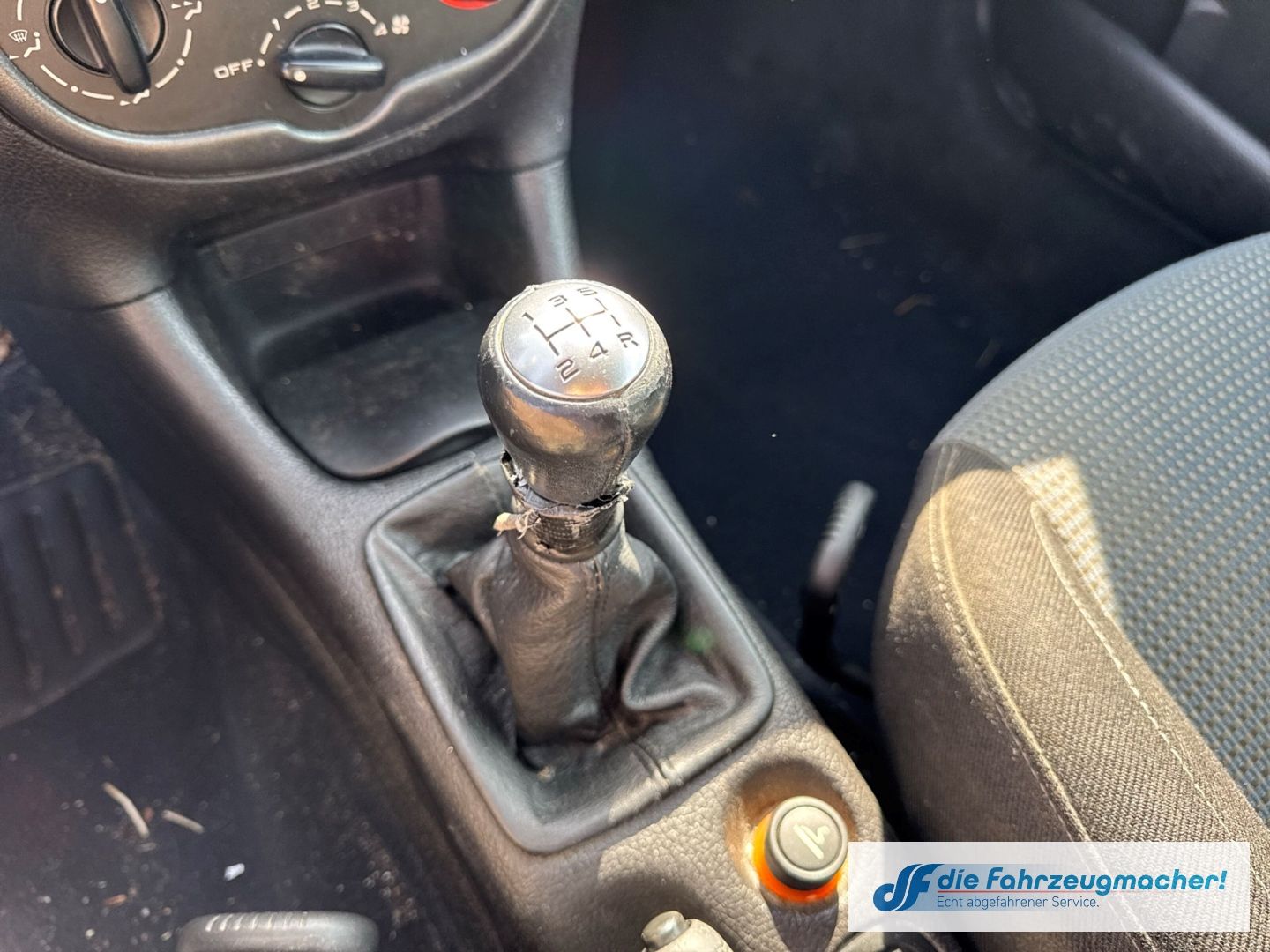 Fahrzeugabbildung Peugeot 206 Cabriolet CC El. Verdeck Sportsitze*EXPORT