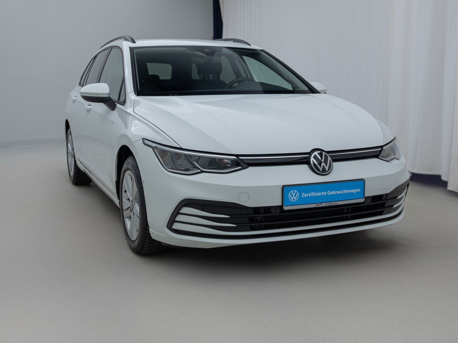 Volkswagen Golf VIII Variant 2.0 TDI Life DSG IQ-DRIVE RFK foto 4