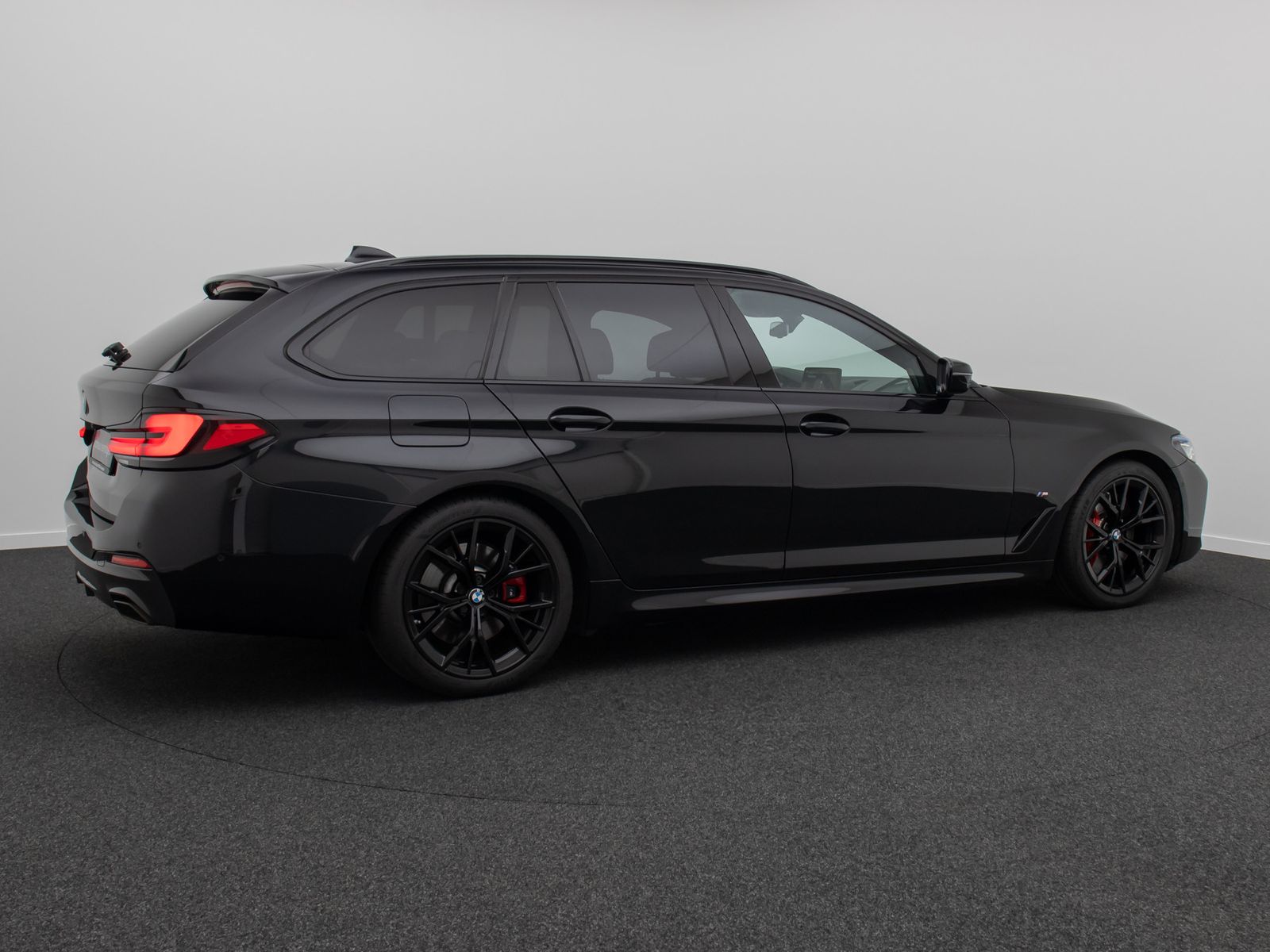Fahrzeugabbildung BMW 540d xD M Sport Individual HUD DAB H/K Laser