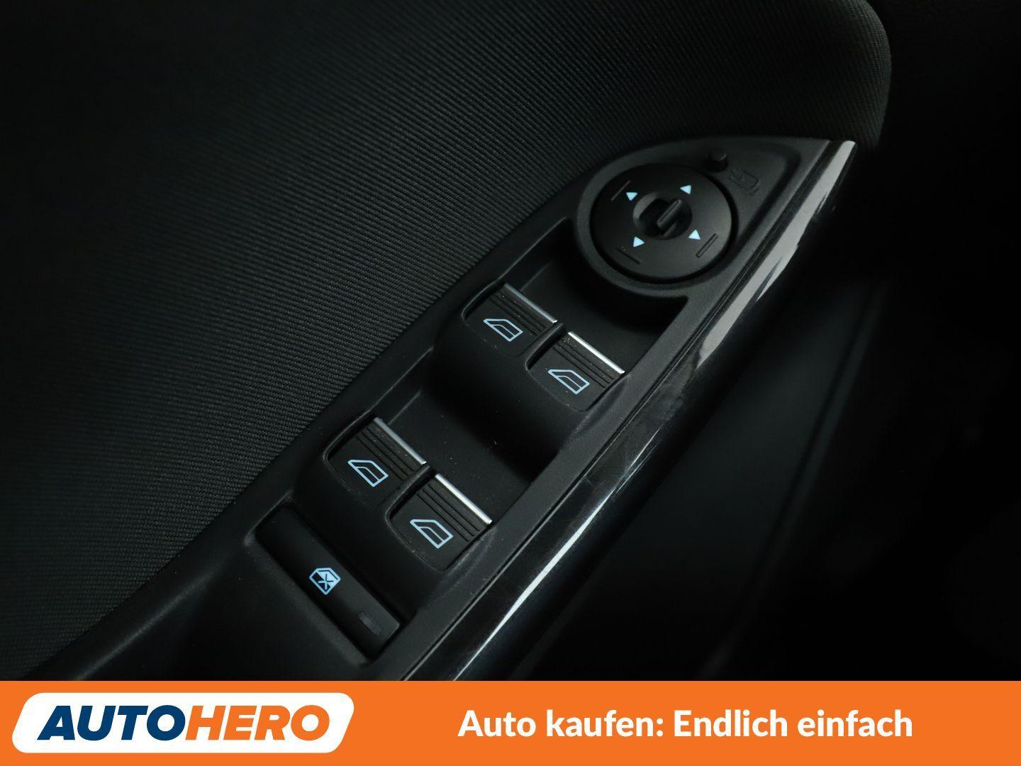 Ford Focus 1.5 EcoBoost Titanium Aut*NAVI*TEMPO*PDC*