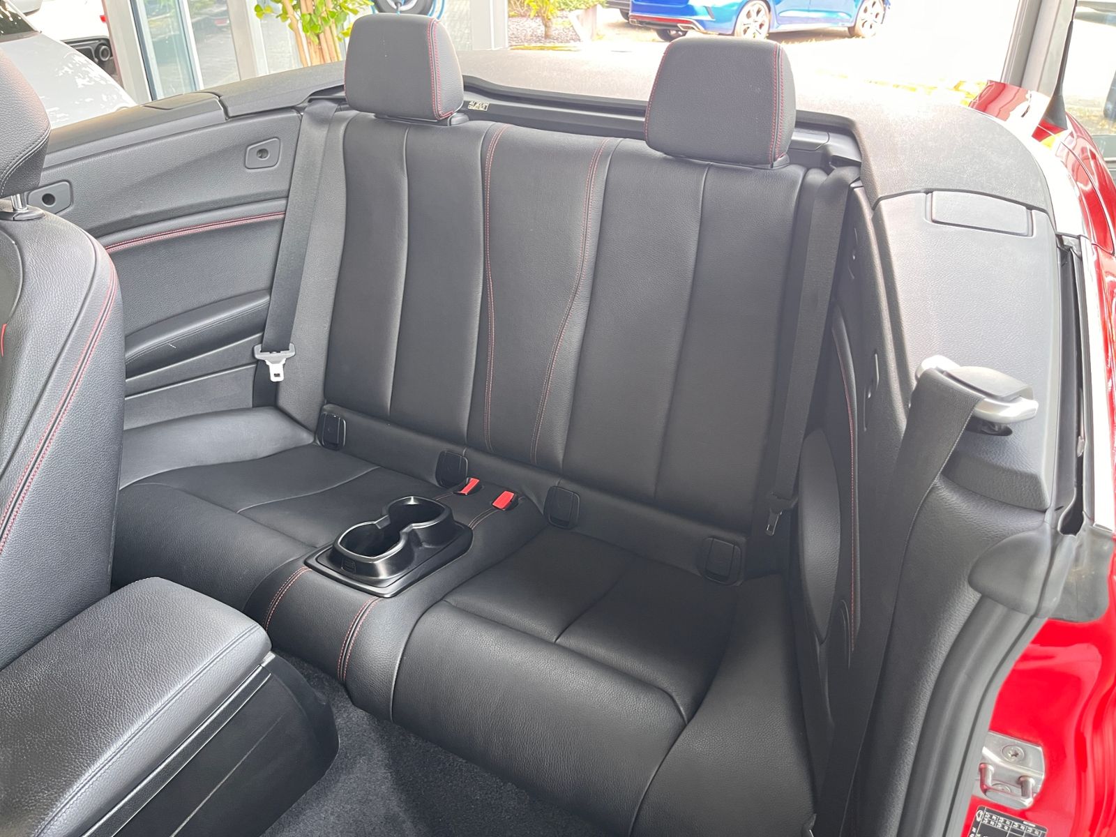 Fahrzeugabbildung BMW 220d Cabrio KLIMA NAVI ALU