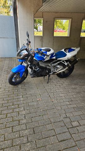 Aprilia Tuono 1000 RR