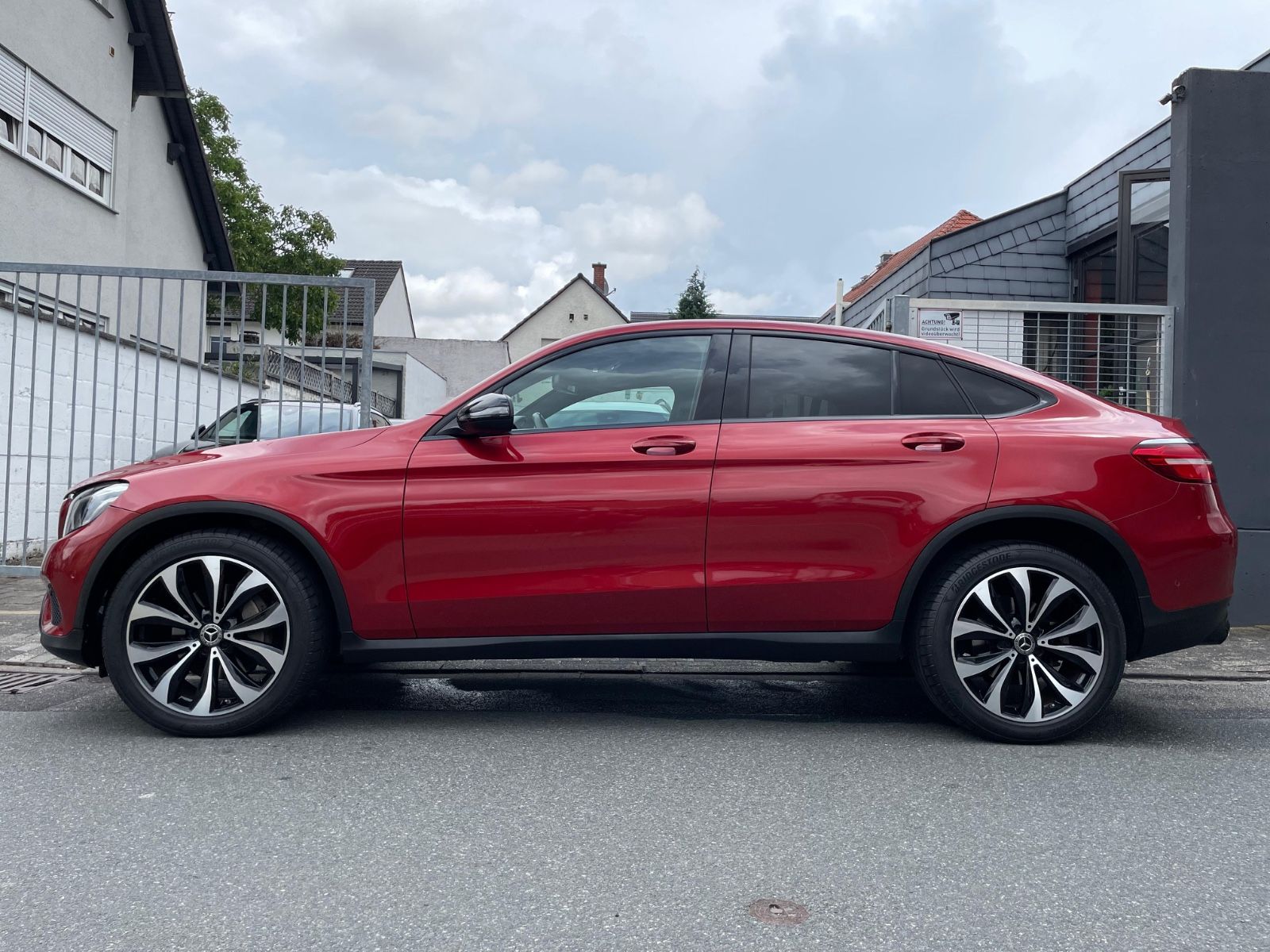 Fahrzeugabbildung Mercedes-Benz GLC 300 Coupe 4-Matic |Leder|Navi|Kamera|20"|AHK
