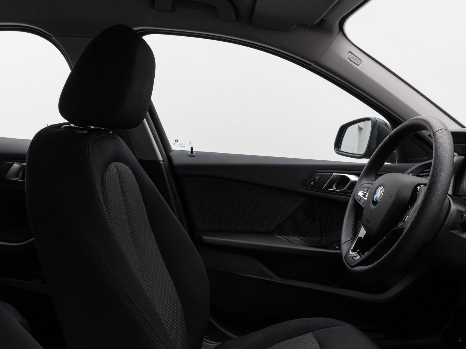 Fahrzeugabbildung BMW 118i DAB CockPitPro PDC LED Geschwindigkeitsreg