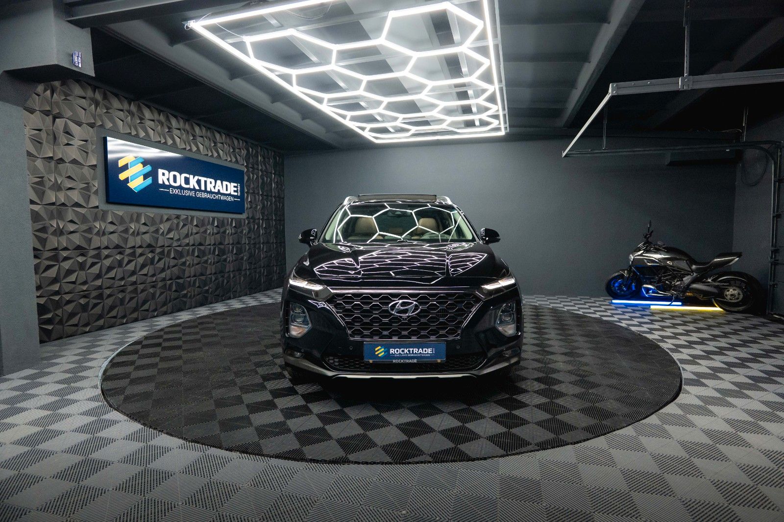 Fahrzeugabbildung Hyundai SANTA FE Premium 4WD 8G *Pano*360*LED*ACC*HUD*