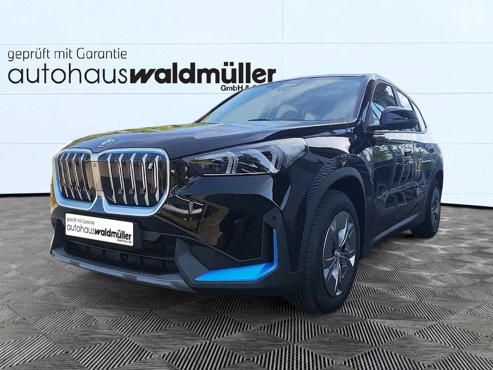 BMW iX1 xDrive30