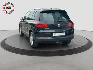 Volkswagen Tiguan - 4