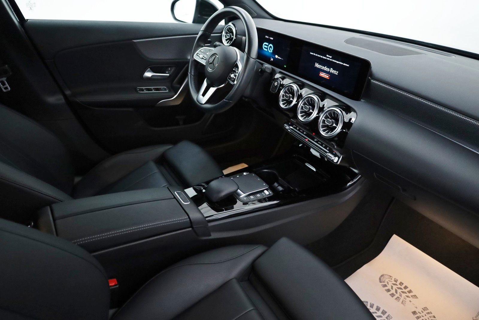 Fahrzeugabbildung Mercedes-Benz A 250 e Progressive Lim.,Leder,Navi,LED,Kamera