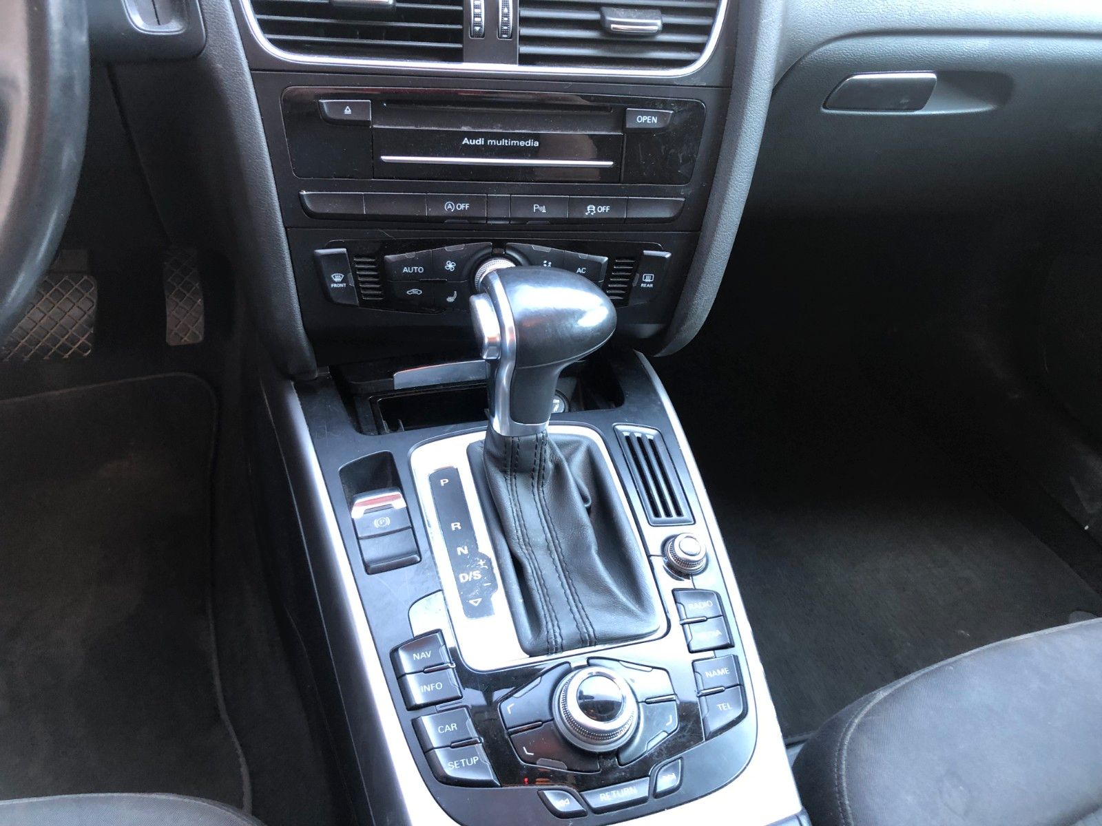 Fahrzeugabbildung Audi A4 Avant Attraction Wildschaden