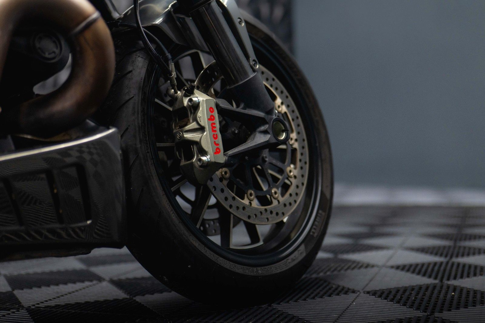 Fahrzeugabbildung Ducati Ducati Diavel 1200 Carbon Testastretta 11°