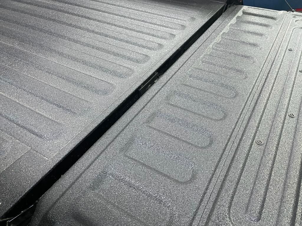 Fahrzeugabbildung Dodge 2023 WARLOCK CREW CAB HEMI 4x4 LPG-SOFORT!