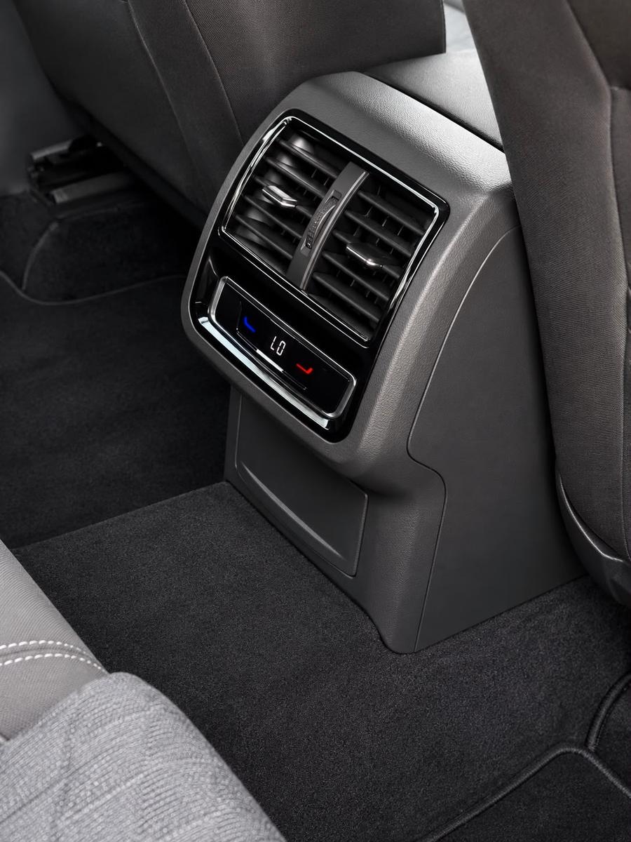 Volkswagen Passat Business, миниатюра 11