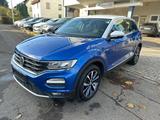 Volkswagen T-Roc 2.0TDI DSG Style 4Motion Navigation AHK - Volkswagen T-Roc Style mit Diesel-Antrieb