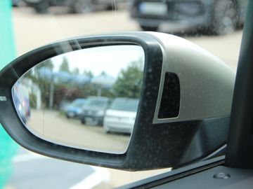 Volkswagen Touran Move Comfortline KLIMA LED NAVI ALU