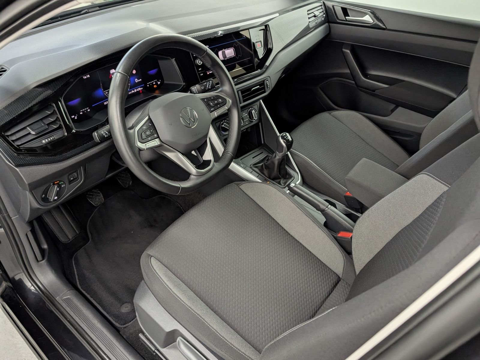 VW Polo 1.0 Life Klimaanlage LED SHZ Allwetter – Bild 32