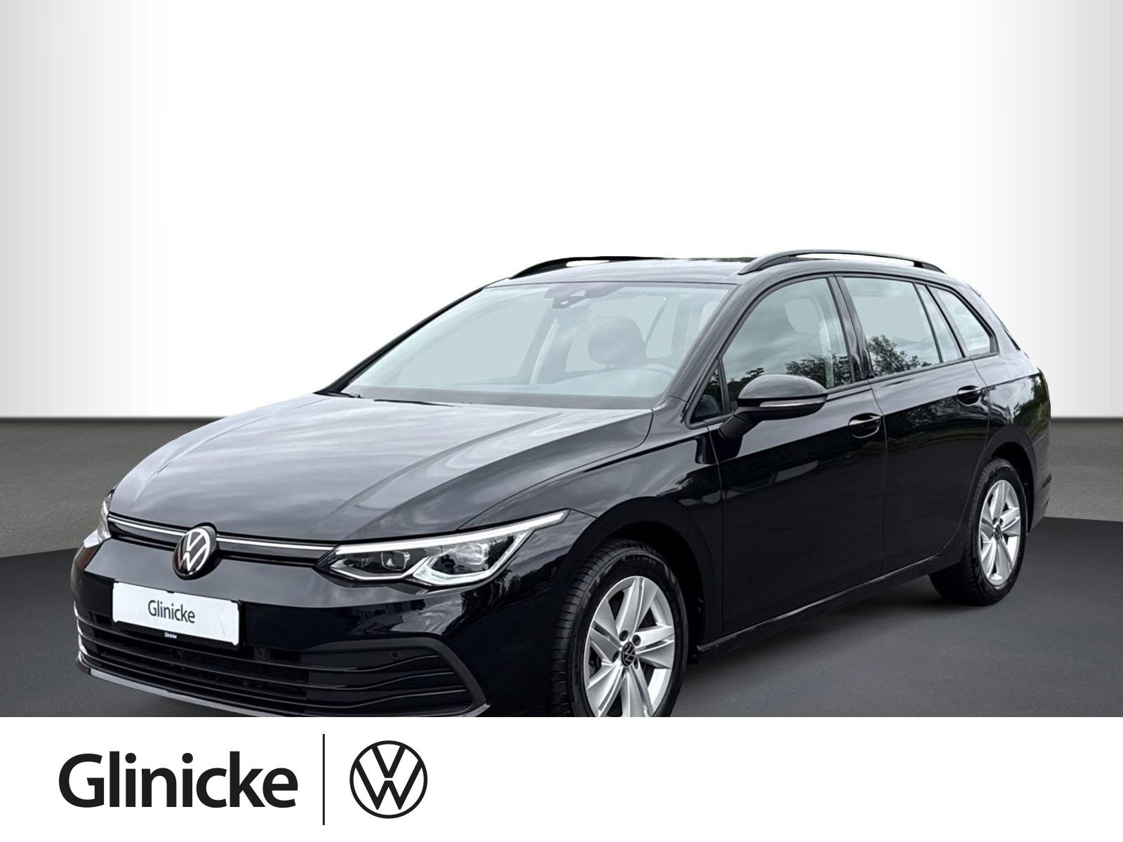 Volkswagen Golf VIII Variant Life 1.5 eTSI DSG, NAVI, SHZ
