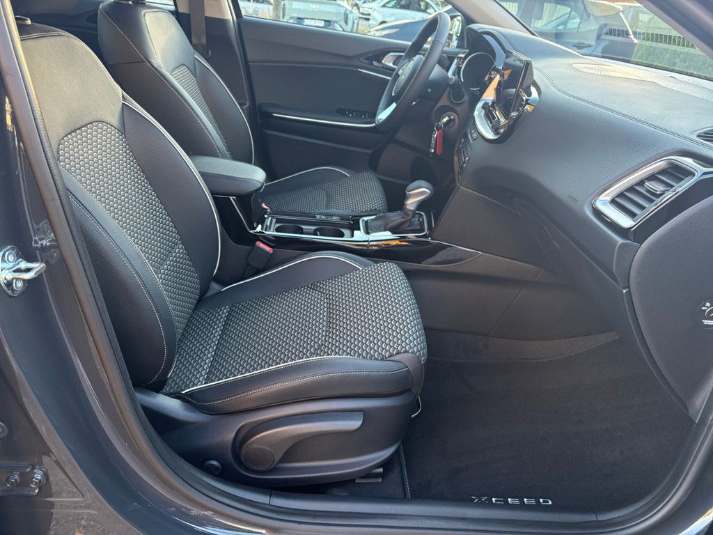 Fahrzeugabbildung Kia XCeed 1.6 T-GDI Vision DCT Komfort+