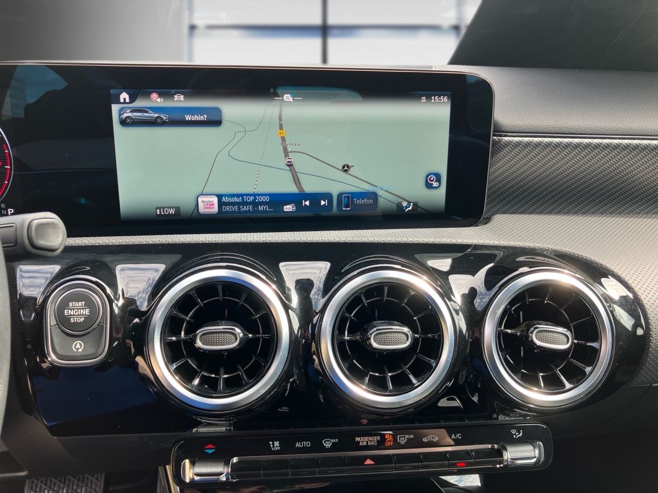 Fahrzeugabbildung Mercedes-Benz A 220 4M ALLRAD+AHK+DISTRONIC+MULTIB+LHZG+360°++