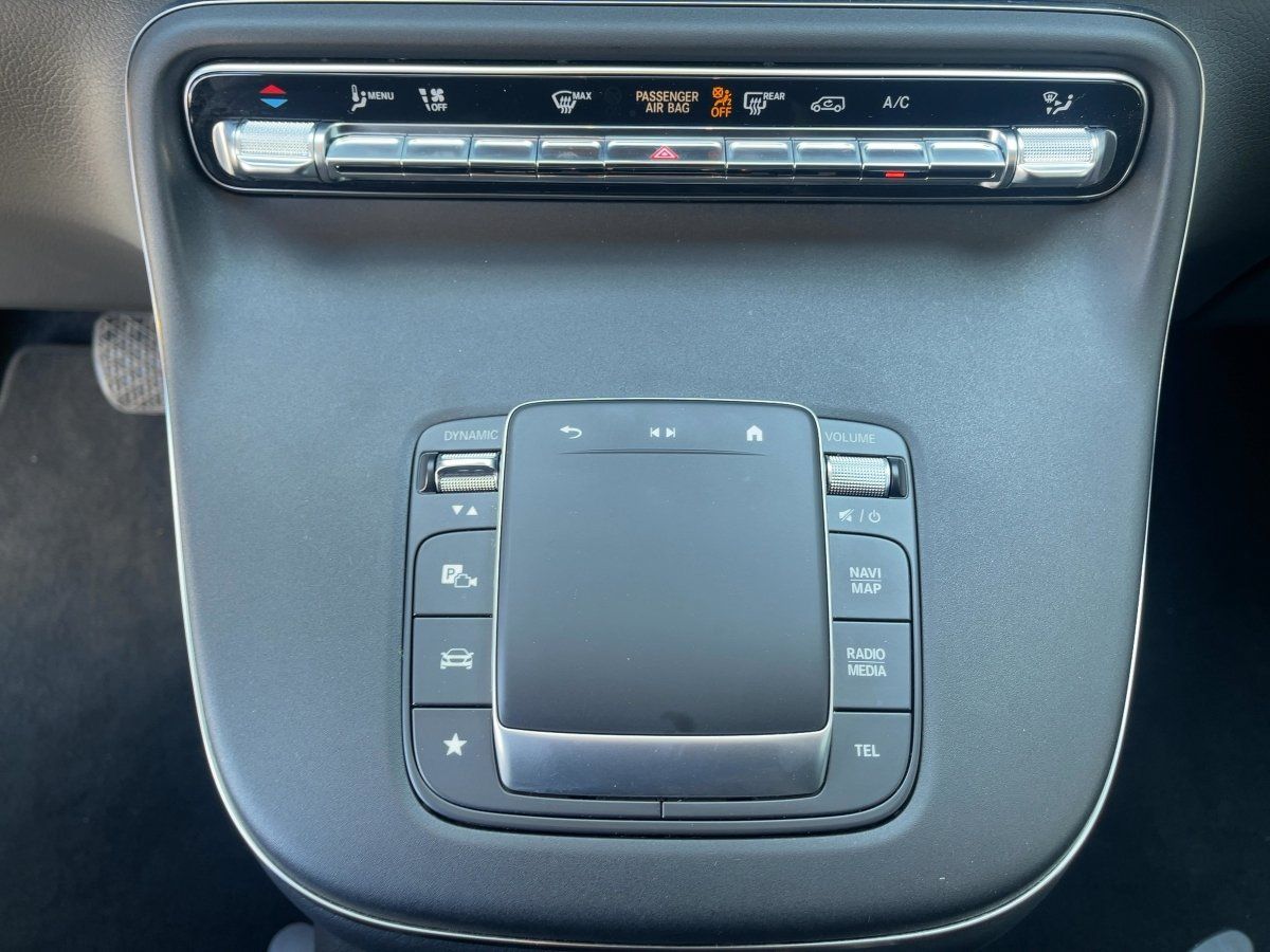 Fahrzeugabbildung Mercedes-Benz V 250 d extralang Navi/Kamera/Distronic/17''