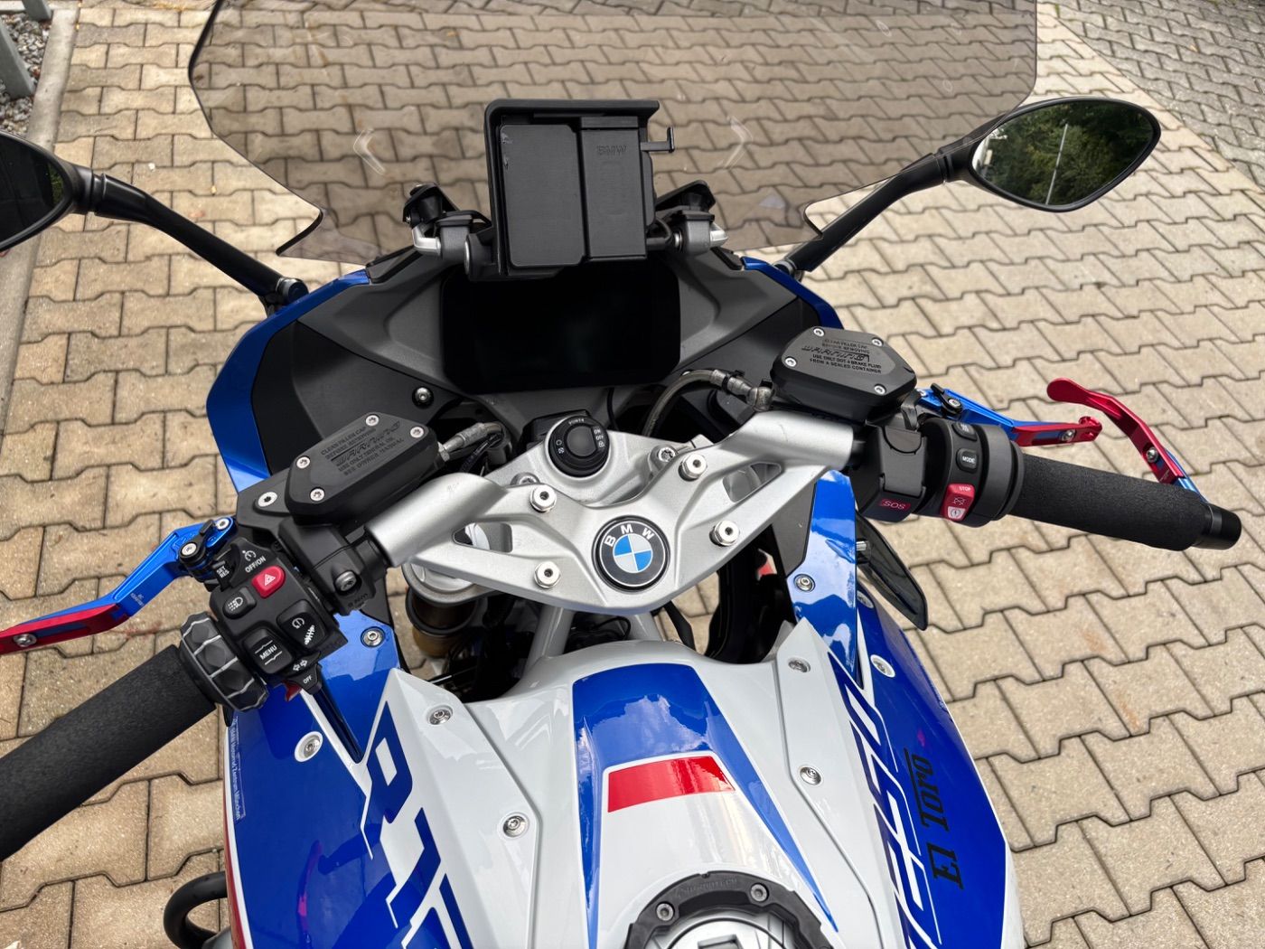 Fahrzeugabbildung BMW R 1250 RS Sport 3 Pakete Akrapovic Lenkererhöhun