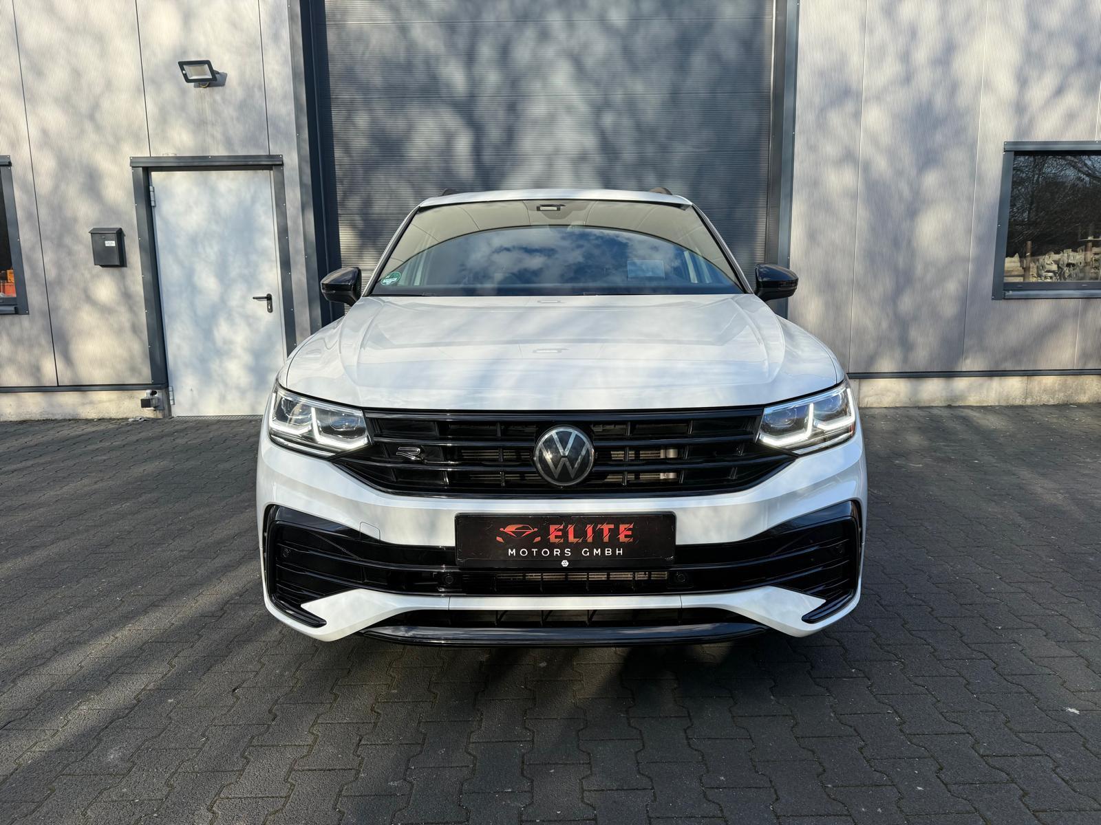 Volkswagen Tiguan 1.5 TSI R-LINE*PANO*HuD*AHK*BLACK-STYLE*