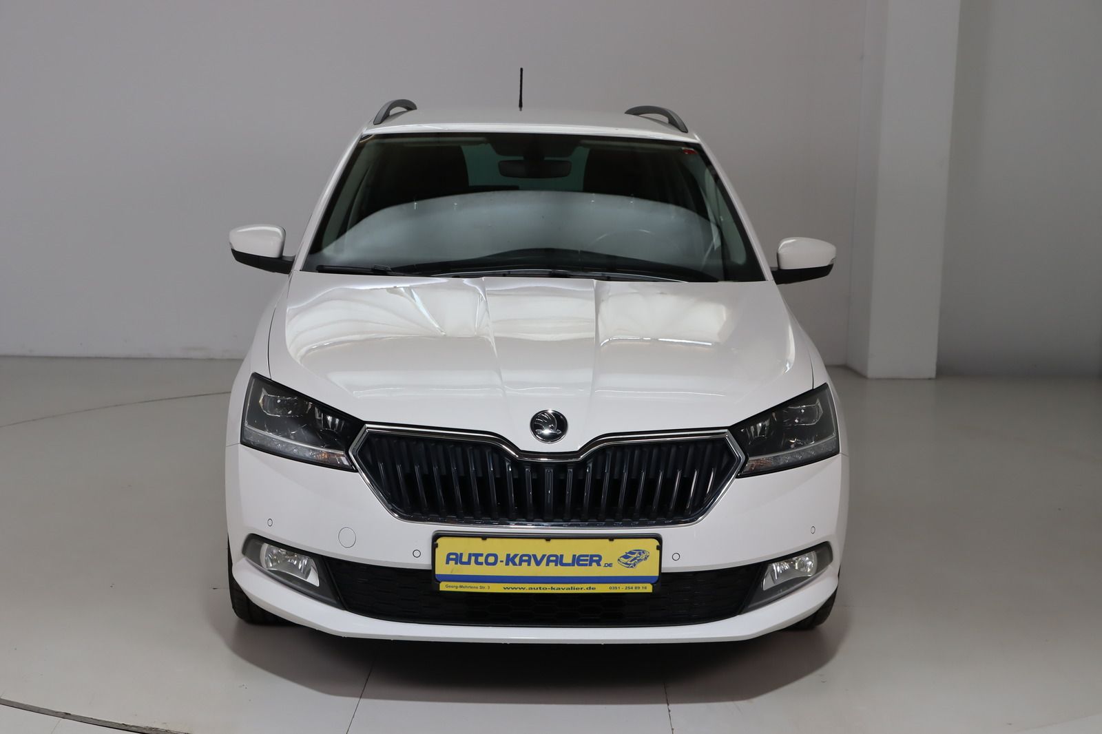 Fahrzeugabbildung SKODA Fabia 1.0 Combi Automatik * LED * Navigation Cle