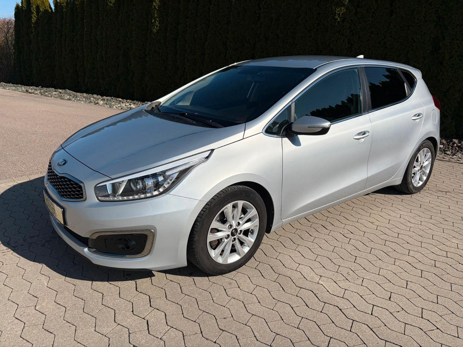 Kia Ceed 1.6 GDI Spirit *Navi*Kamera*Sitzheizung*AHK