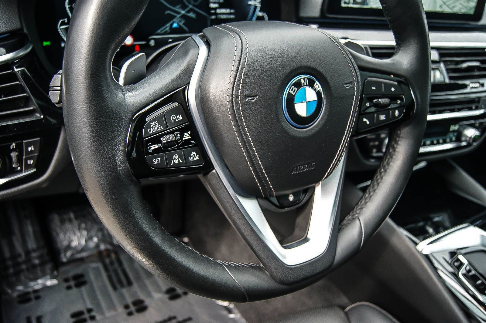 BMW 530 e Touring BANG&OLUFSEN PANORAMA HUD KAMERA foto 10