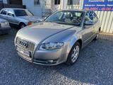 Audi A4 Lim. 1.6 100 tkm Zahnriemen neu Kamera Navi