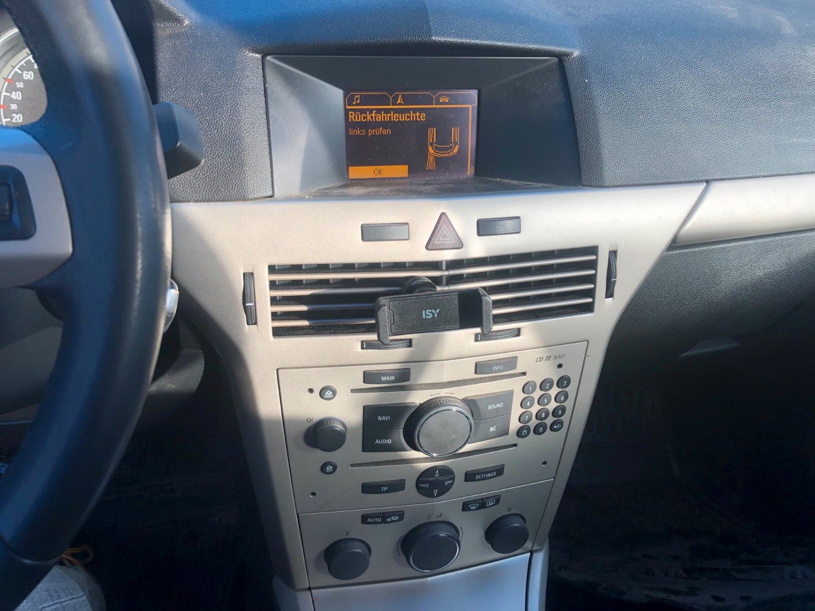 Fahrzeugabbildung Opel Astra H Caravan CATCH ME Heckschaden